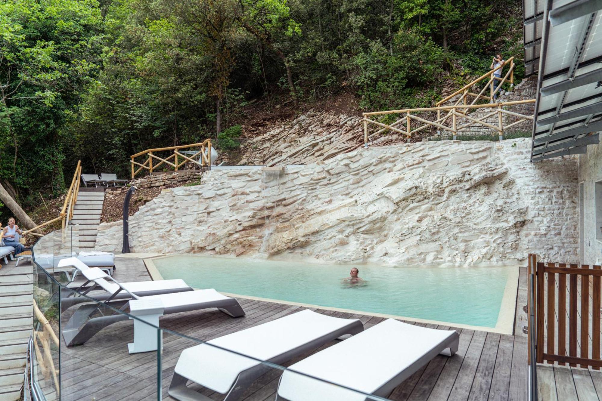 La Forestale Luxury Ecolodge Piano Terra- Appt Acqualagna Ngoại thất bức ảnh